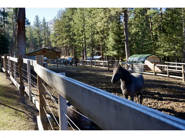 $875,000 | 25855 Pine Creek Road, John Day, OR 97845