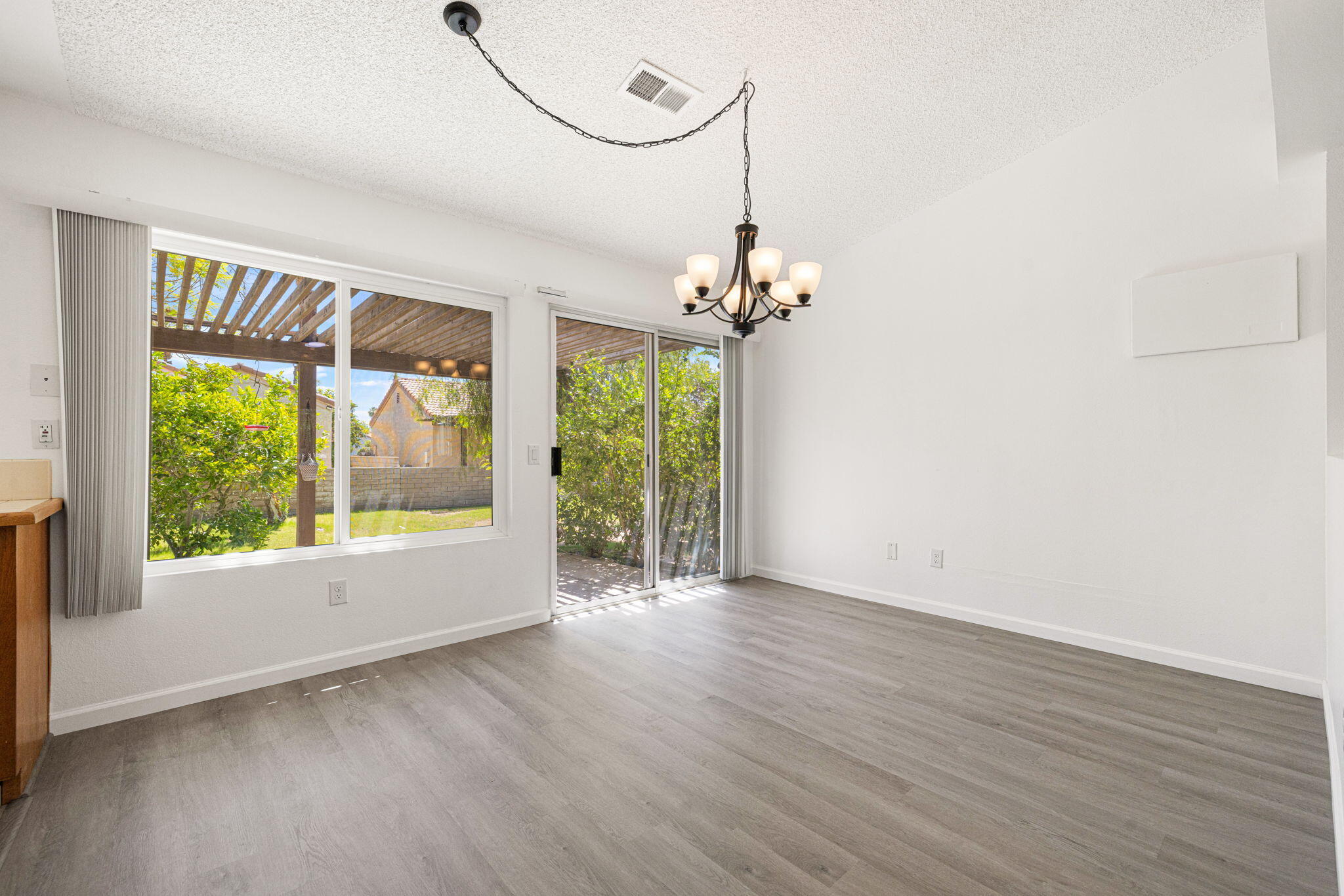 40754 Flying Sea Road Palm Desert, CA 92211 - Photo 14 of 37 20-web-or-mls-_G4A8738