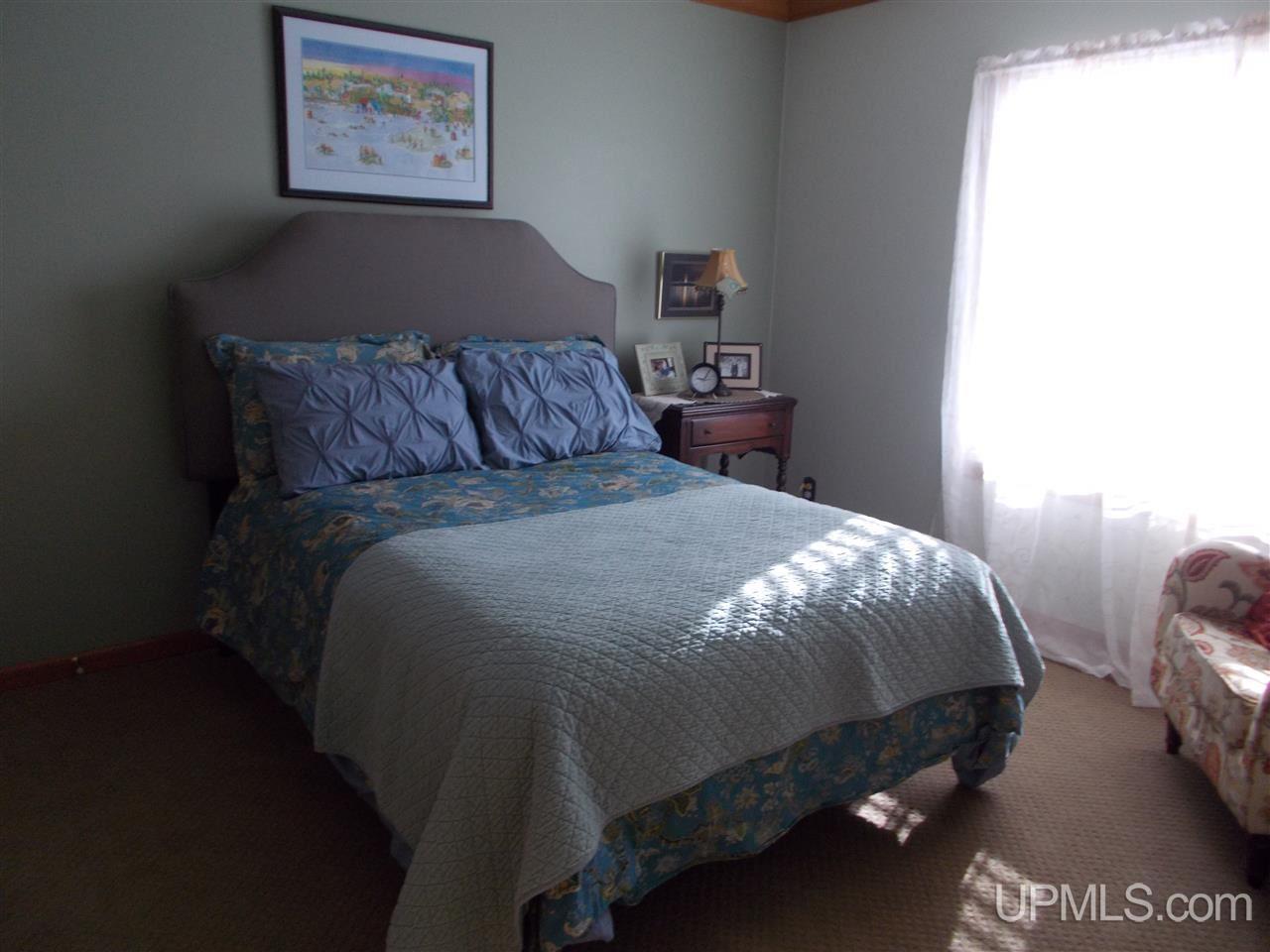 7622 Tipperary Road Gladstone, MI 49837 - Photo 8 of 27 Gallery Image 8