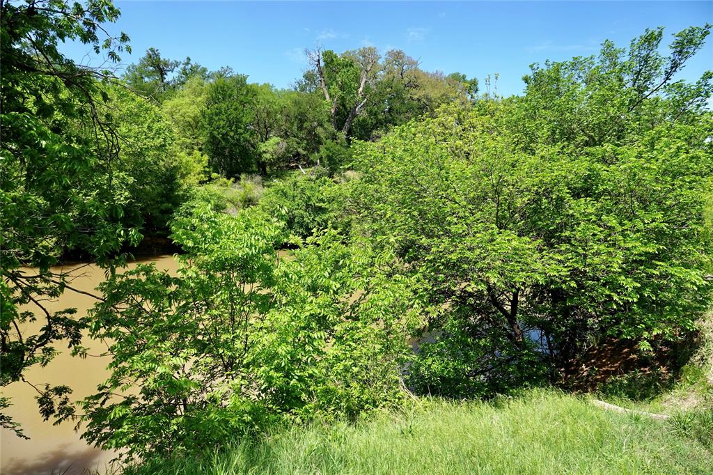 588 County Road 430 Mullin, TX 76864 - Photo 17 of 40