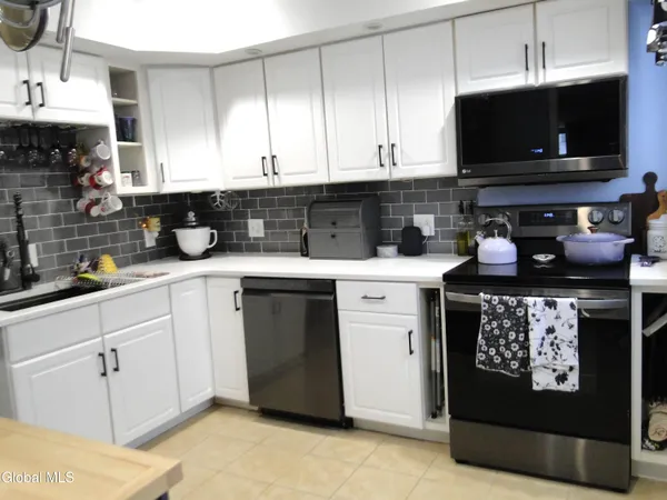 $249,000 | 48 Keeler Drive, Albany, NY 12208
