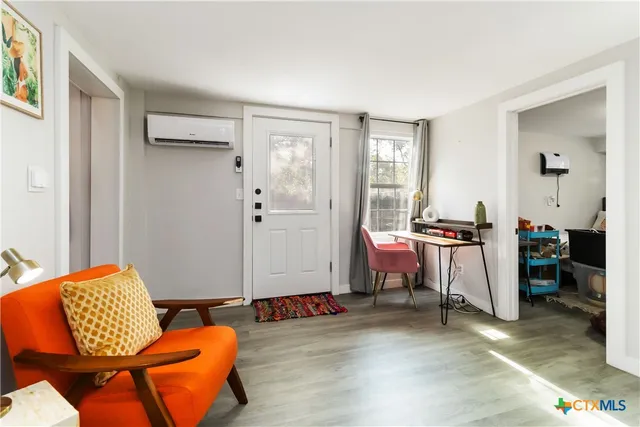 $2,250 | 2495 Lakeshore Drive, Canyon Lake, TX 78133