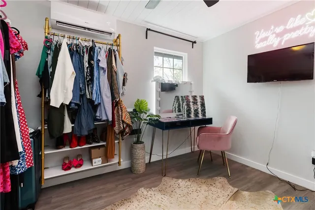 $2,250 | 2495 Lakeshore Drive, Canyon Lake, TX 78133