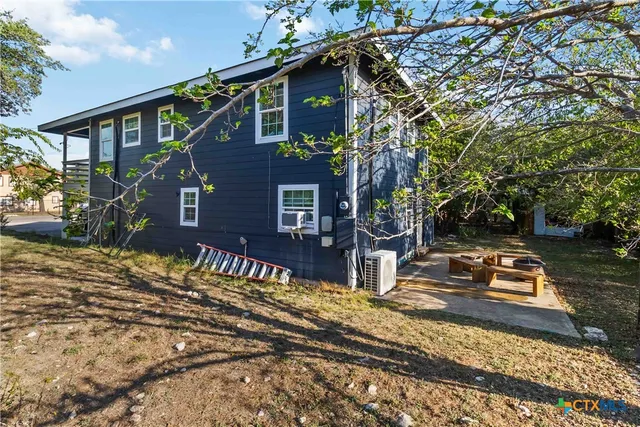 $2,250 | 2495 Lakeshore Drive, Canyon Lake, TX 78133