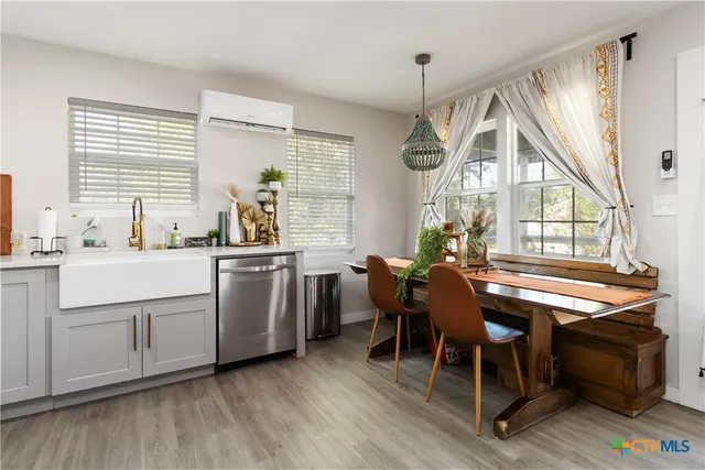 $2,250 | 2495 Lakeshore Drive, Canyon Lake, TX 78133