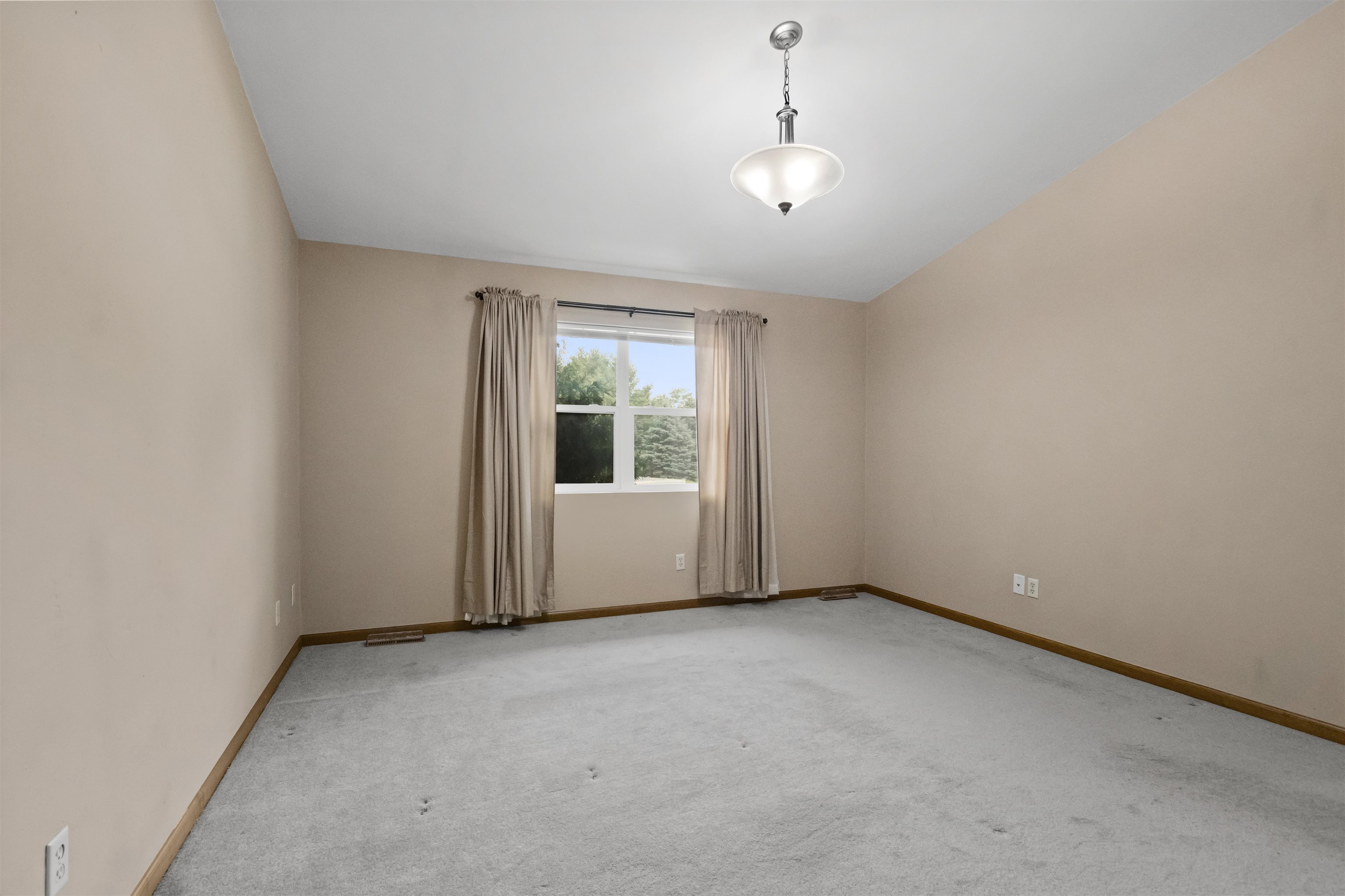 854 Krause Road Green Bay, WI 54313 - Photo 16 of 50 Gallery Image 16
