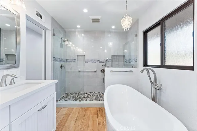 $2,468,000 | 604 Avenida Acapulco, San Clemente, CA 92672