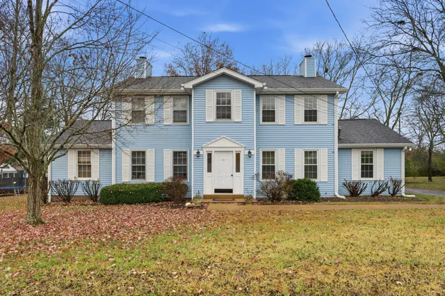 $279,900 | 104 B Twin Oaks Court, Hendersonville, TN 37075