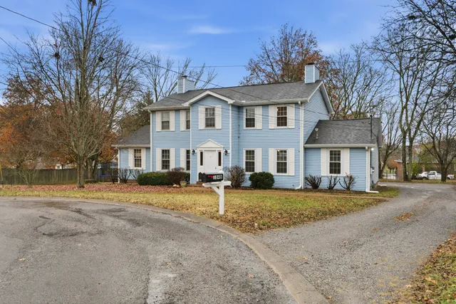 $279,900 | 104 B Twin Oaks Court, Hendersonville, TN 37075