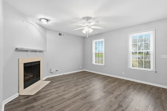 $279,900 | 104 B Twin Oaks Court, Hendersonville, TN 37075