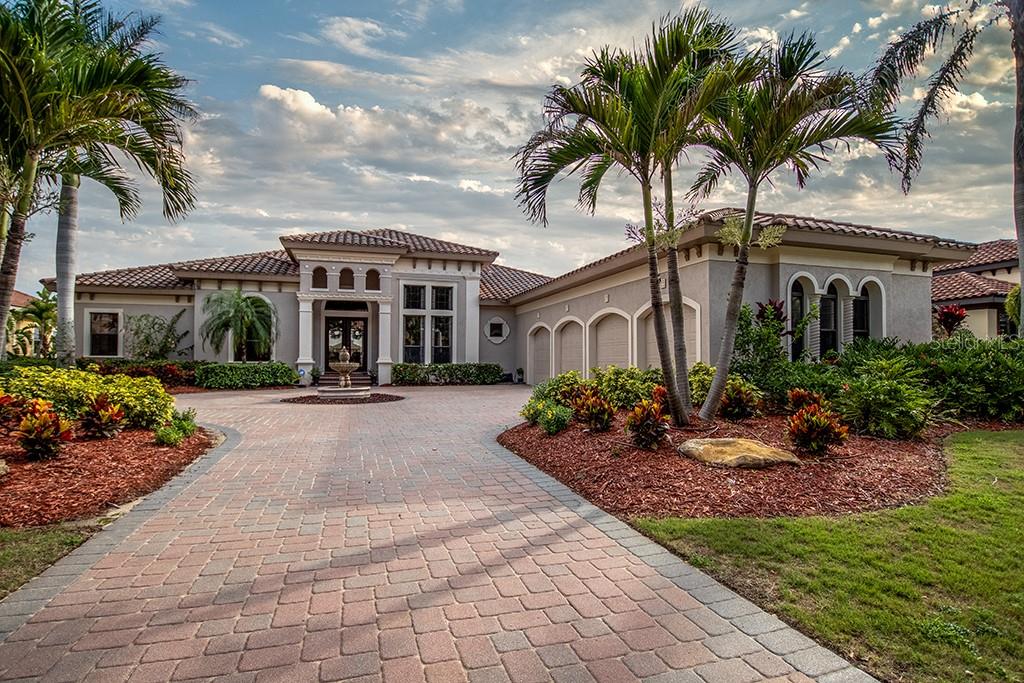 618 Balibay Road Apollo Beach, FL 33572 - Photo 1 of 1