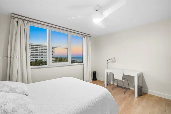 $3,925,000 | 200 Ocean Ln Drive, Unit 501, Key Biscayne, FL 33149