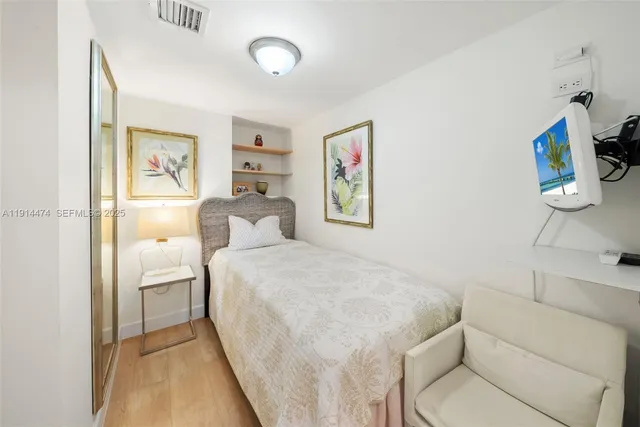 $4,289,000 | 200 Ocean Ln Drive, Unit 501, Key Biscayne, FL 33149