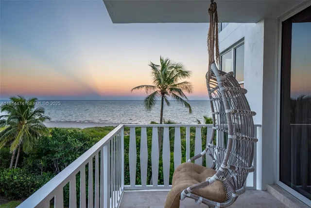 $4,289,000 | 200 Ocean Ln Drive, Unit 501, Key Biscayne, FL 33149