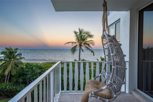 $3,925,000 | 200 Ocean Ln Drive, Unit 501, Key Biscayne, FL 33149