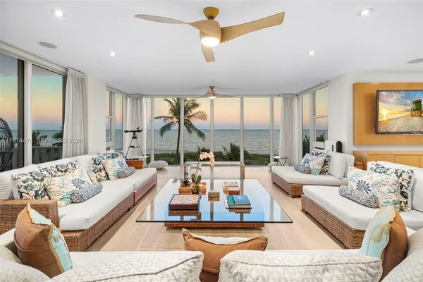 $3,925,000 | 200 Ocean Ln Drive, Unit 501, Key Biscayne, FL 33149