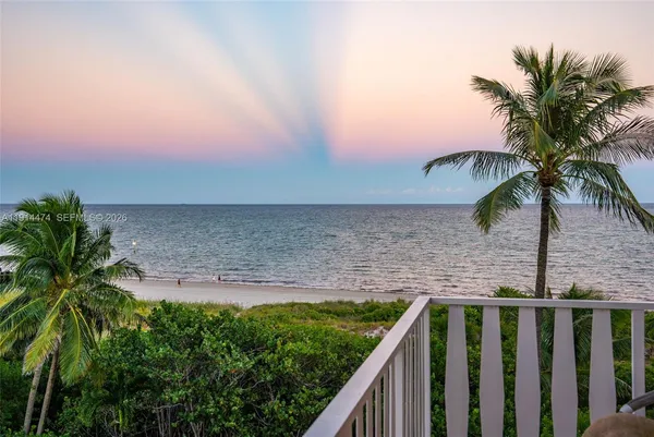 $3,925,000 | 200 Ocean Ln Drive, Unit 501, Key Biscayne, FL 33149