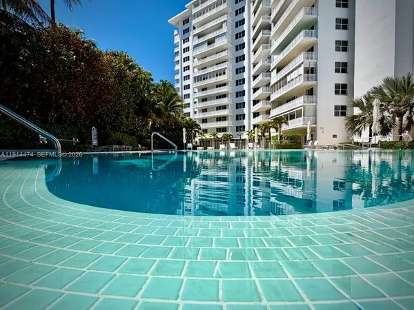 $3,925,000 | 200 Ocean Ln Drive, Unit 501, Key Biscayne, FL 33149