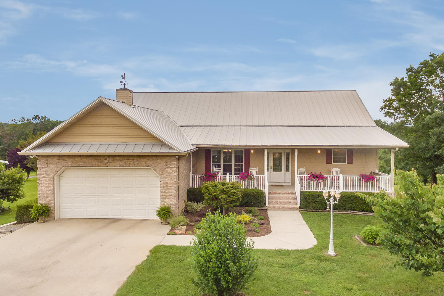 750 Jacks Branch Road Pikeville, TN 37367 - Photo 1 of 56 Front View - Main House