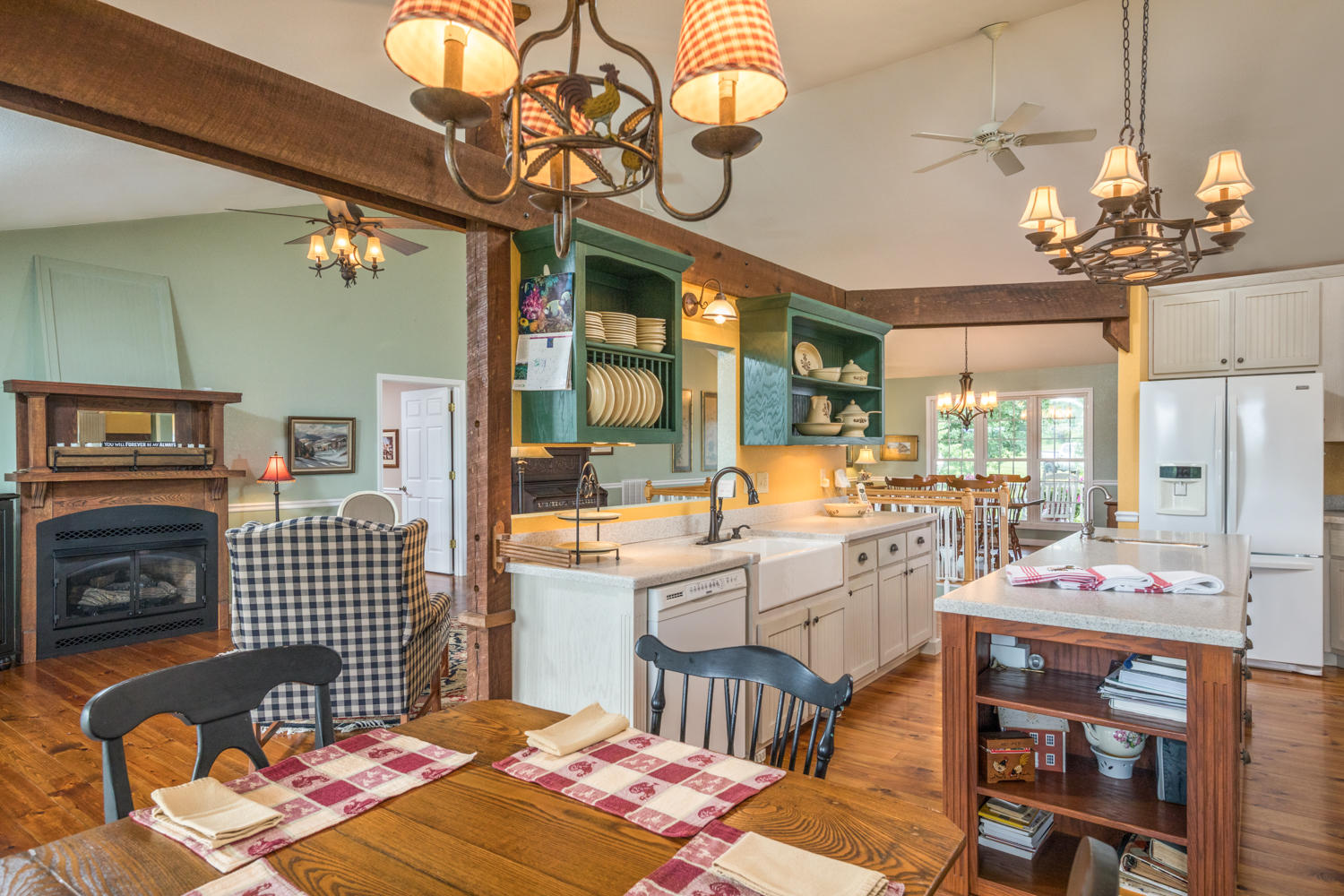 750 Jacks Branch Road Pikeville, TN 37367 - Photo 15 of 56 Breakfast Area