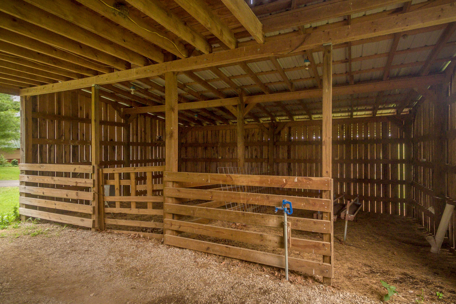 750 Jacks Branch Road Pikeville, TN 37367 - Photo 51 of 56 Barn