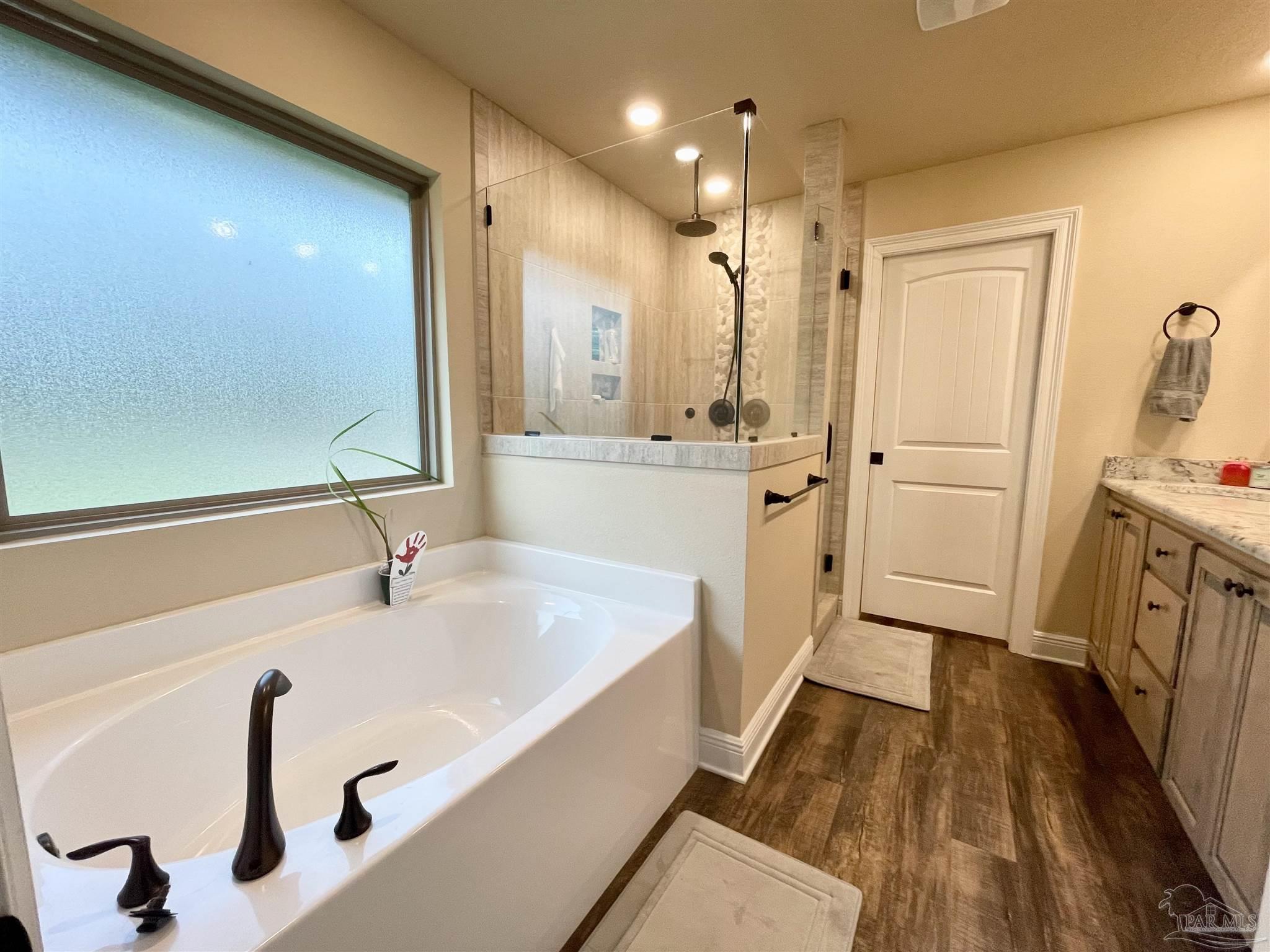 6770 Deception Road Milton, FL 32583 - Photo 12 of 32 Gallery Image 12