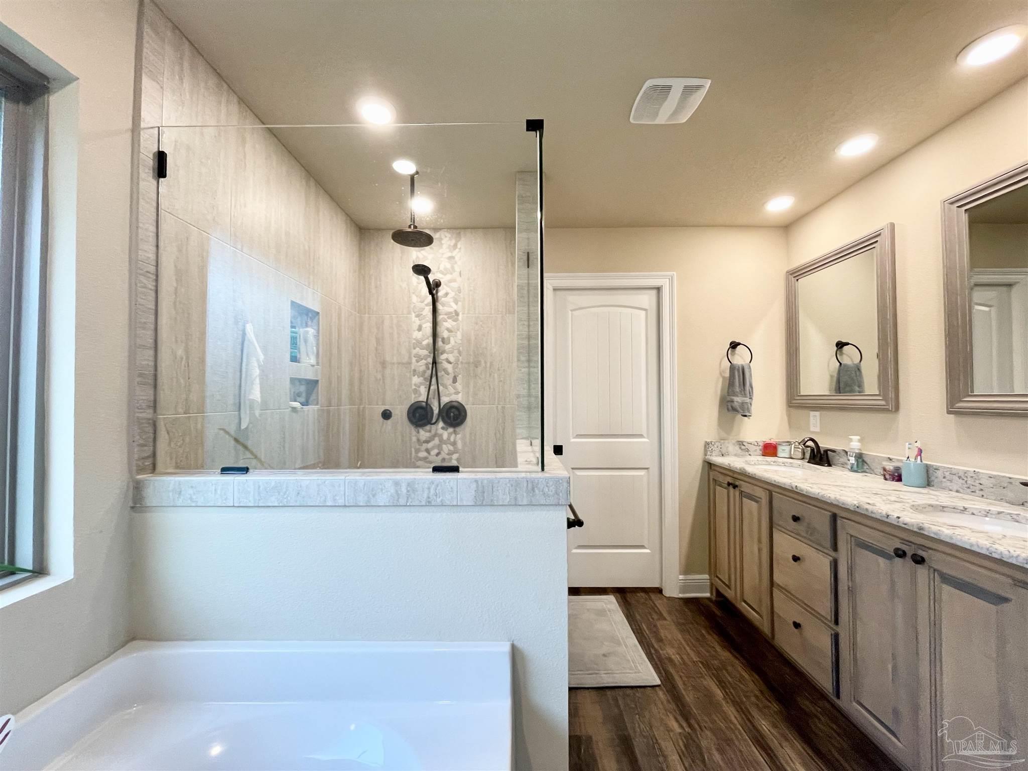 6770 Deception Road Milton, FL 32583 - Photo 13 of 32 Gallery Image 13