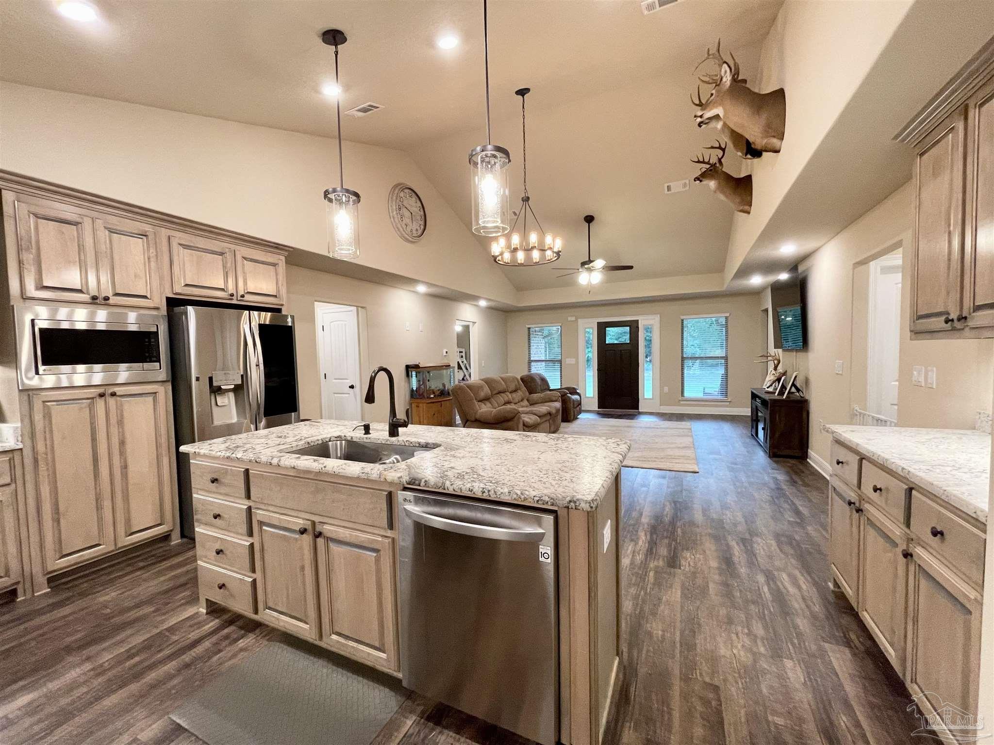 6770 Deception Road Milton, FL 32583 - Photo 5 of 32 Gallery Image 5