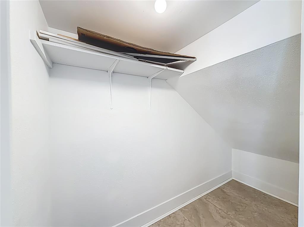 11603 West Bayshore Drive, Unit 118 Crystal River, FL 34429 - Photo 43 of 73 a view of utility room