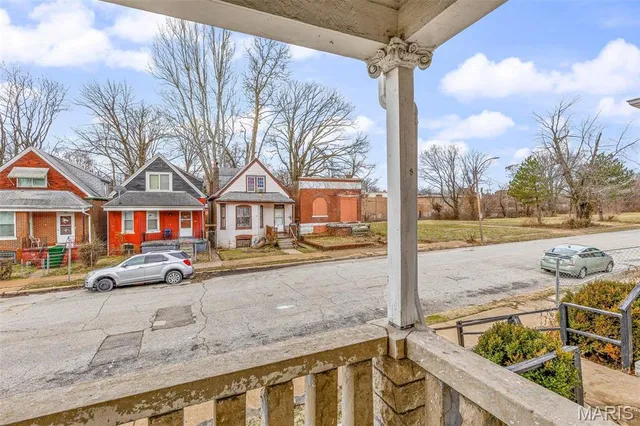 $105,000 | 5029 Wells Avenue, St. Louis, MO 63113