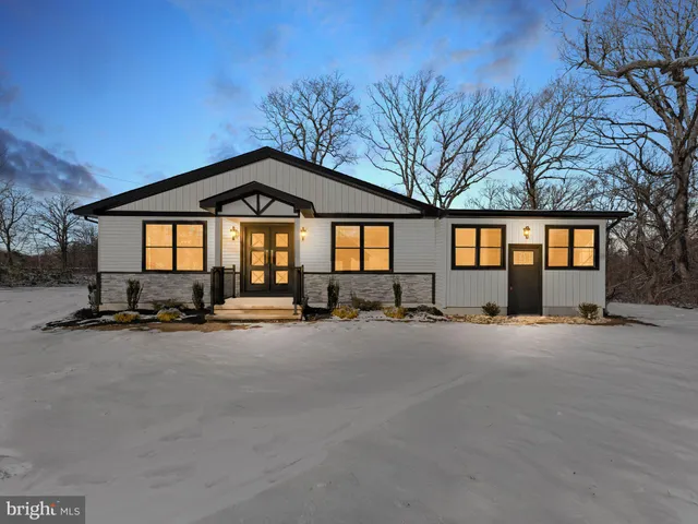 $499,000 | 239 Lower Landing Road, Blackwood, NJ 08012