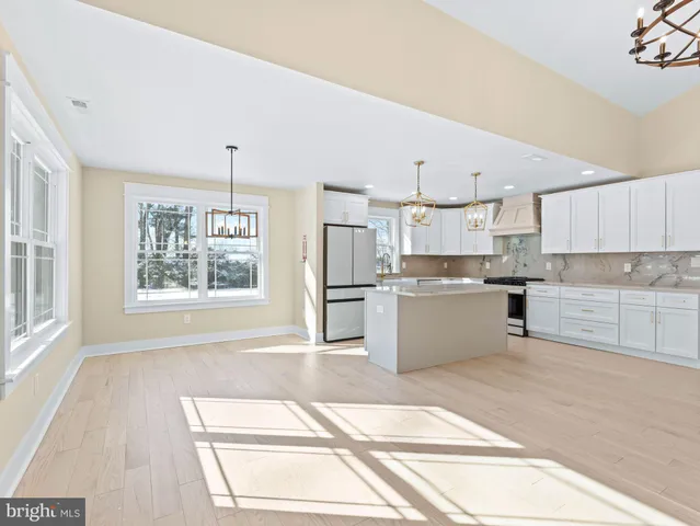 $499,000 | 239 Lower Landing Road, Blackwood, NJ 08012