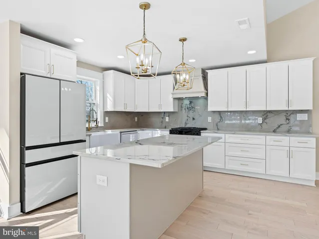 $499,000 | 239 Lower Landing Road, Blackwood, NJ 08012