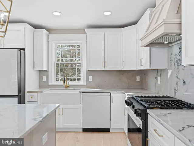 $499,000 | 239 Lower Landing Road, Blackwood, NJ 08012