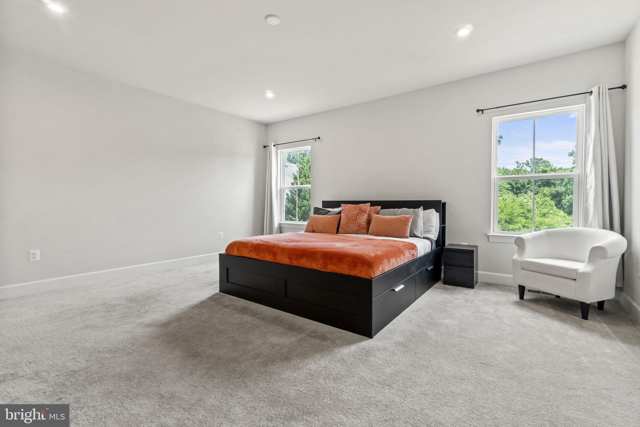 19203 Stoney Ridge Place Triangle, VA 22172 - Photo 16 of 26 Primary bedroom