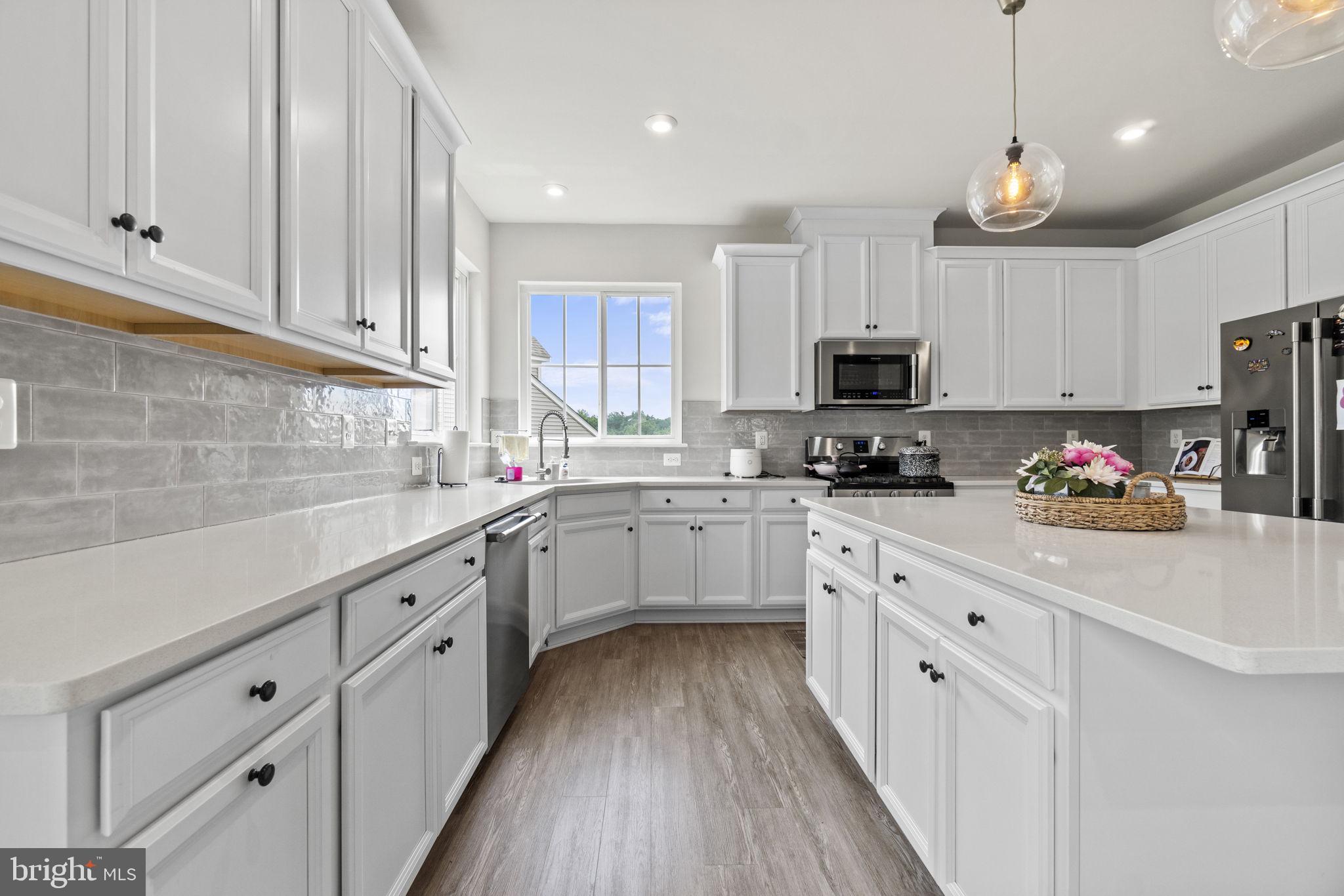 19203 Stoney Ridge Place Triangle, VA 22172 - Photo 2 of 26 Kitchen