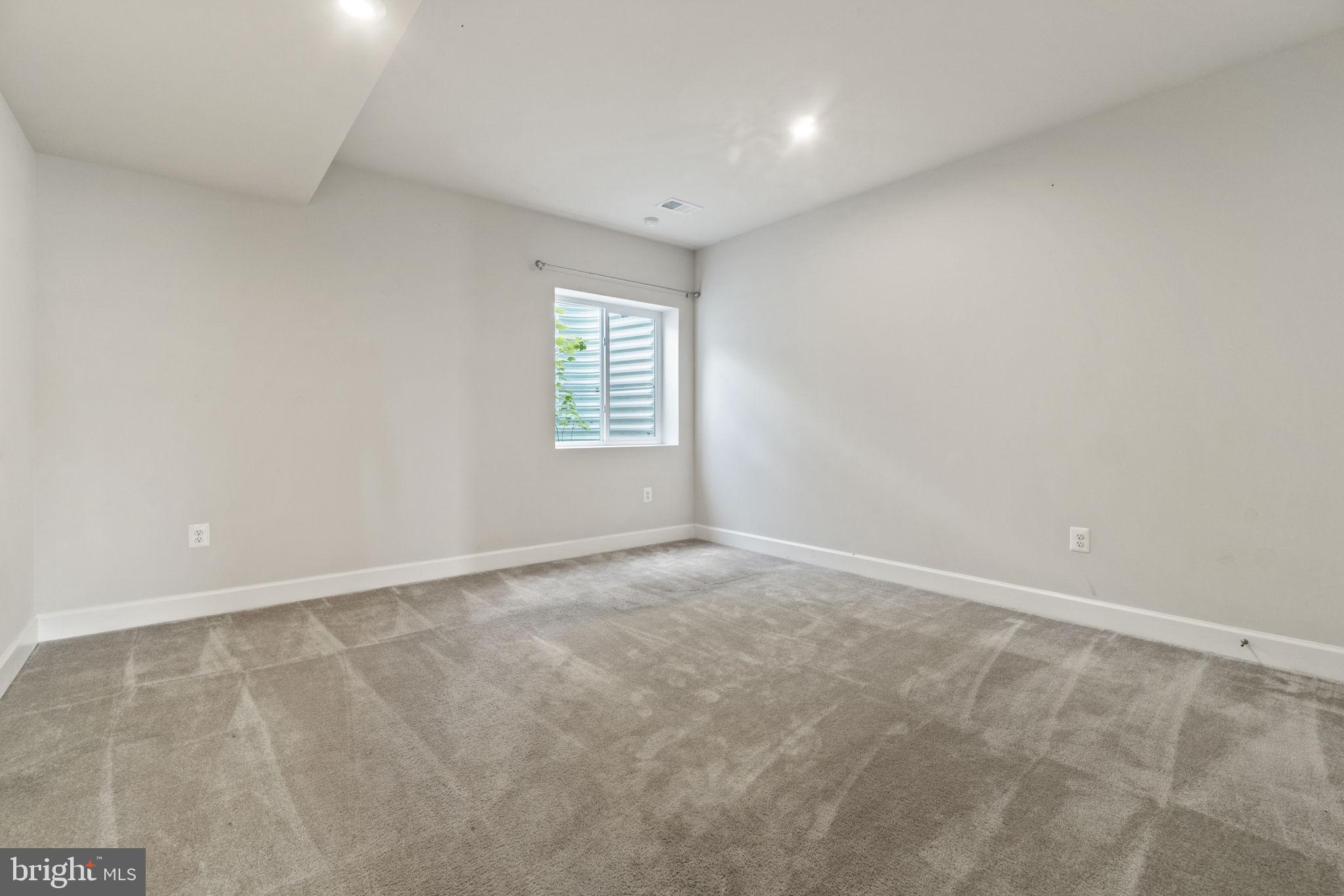 19203 Stoney Ridge Place Triangle, VA 22172 - Photo 22 of 26 Basement bedroom