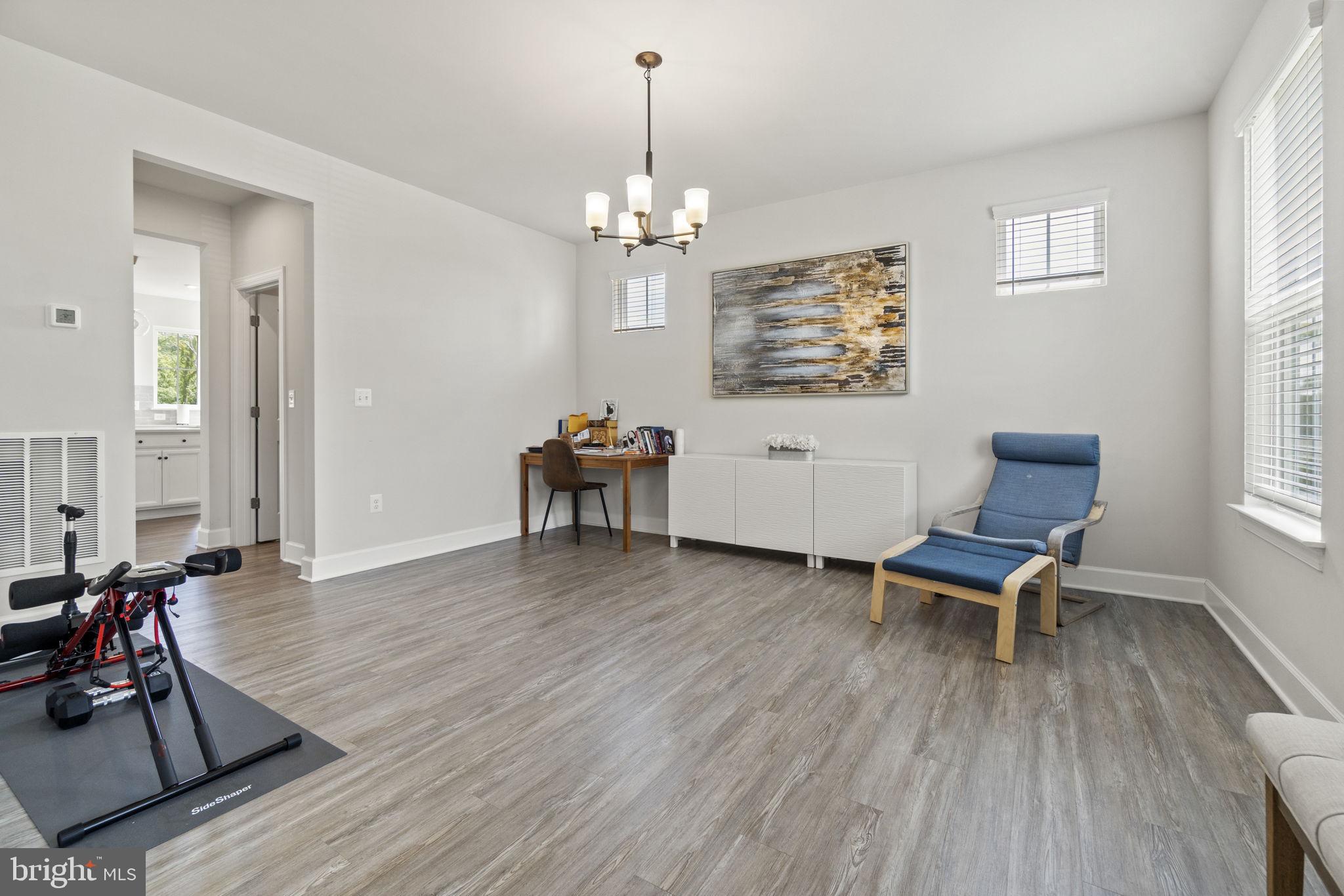 19203 Stoney Ridge Place Triangle, VA 22172 - Photo 8 of 26 Dining room