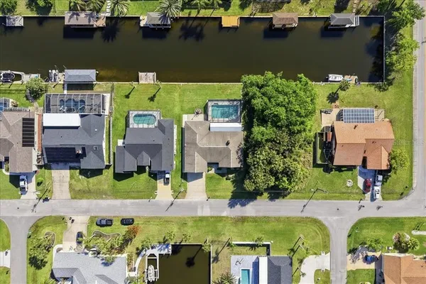 $689,000 | 23 Christopher Court, Palm Coast, FL 32137