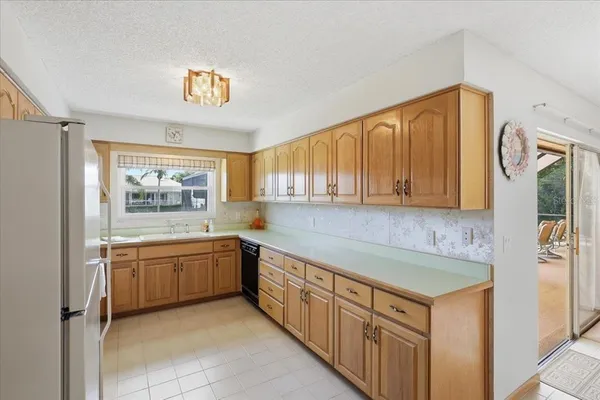 $689,000 | 23 Christopher Court, Palm Coast, FL 32137