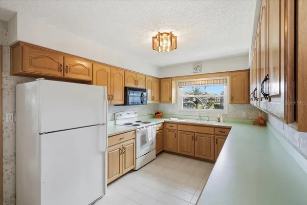 $689,000 | 23 Christopher Court, Palm Coast, FL 32137
