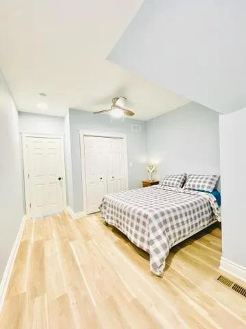 $2,650 | 1455 West Highland Avenue, Unit 2R, Chicago, IL 60660