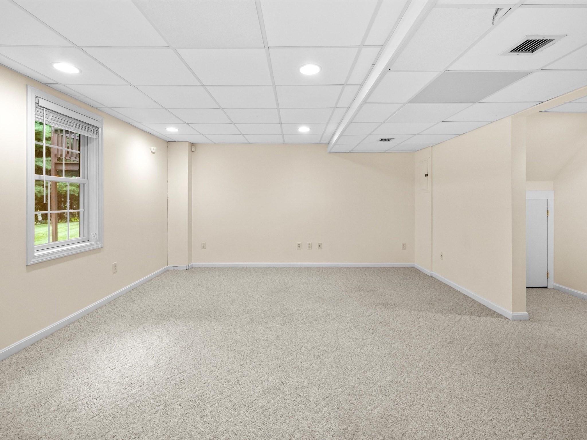 53 Lancaster Road, Unit 10 Clinton, MA 01510 - Photo 28 of 42 Gallery Image 28
