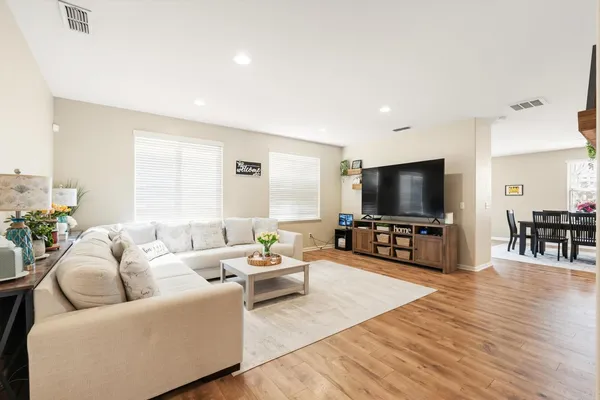 $624,000 | 1402 Turnbridge Way, Plumas Lake, CA 95961