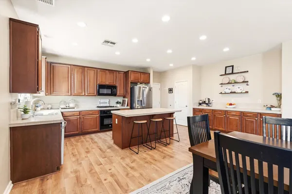 $624,000 | 1402 Turnbridge Way, Plumas Lake, CA 95961