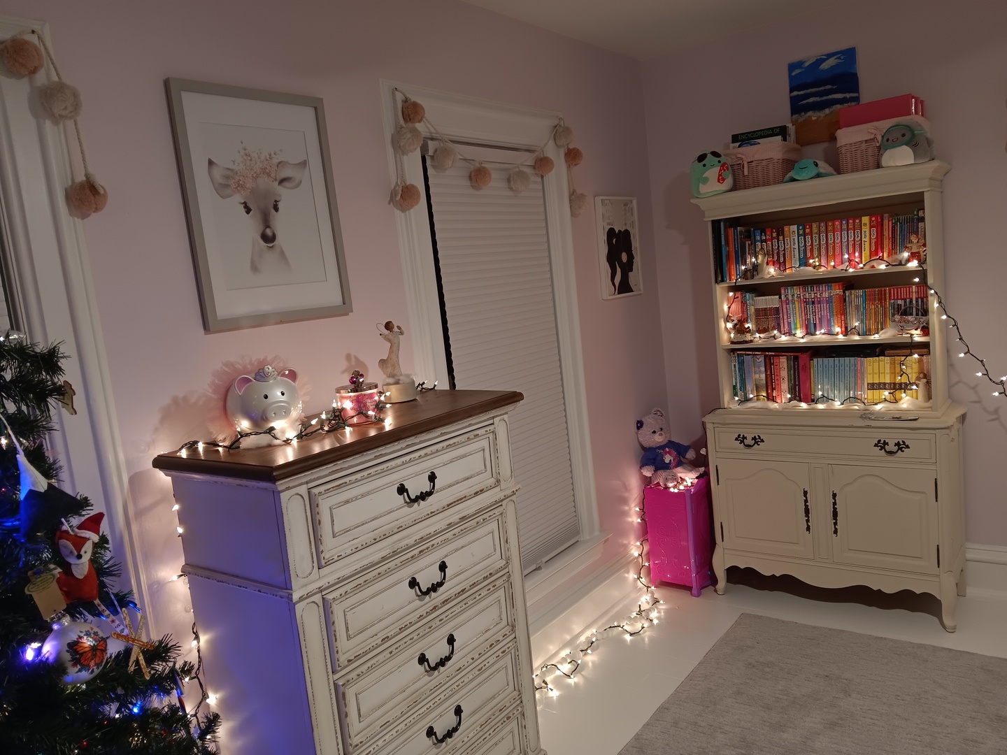 509 South Madison Street Morrison, IL 61270 - Photo 12 of 43 a room with a baby crib and dresser