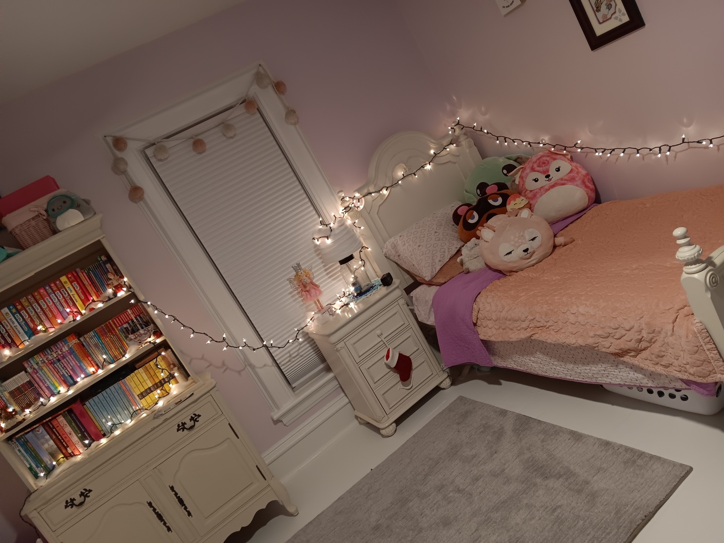 509 South Madison Street Morrison, IL 61270 - Photo 13 of 43 a bed room with a bed