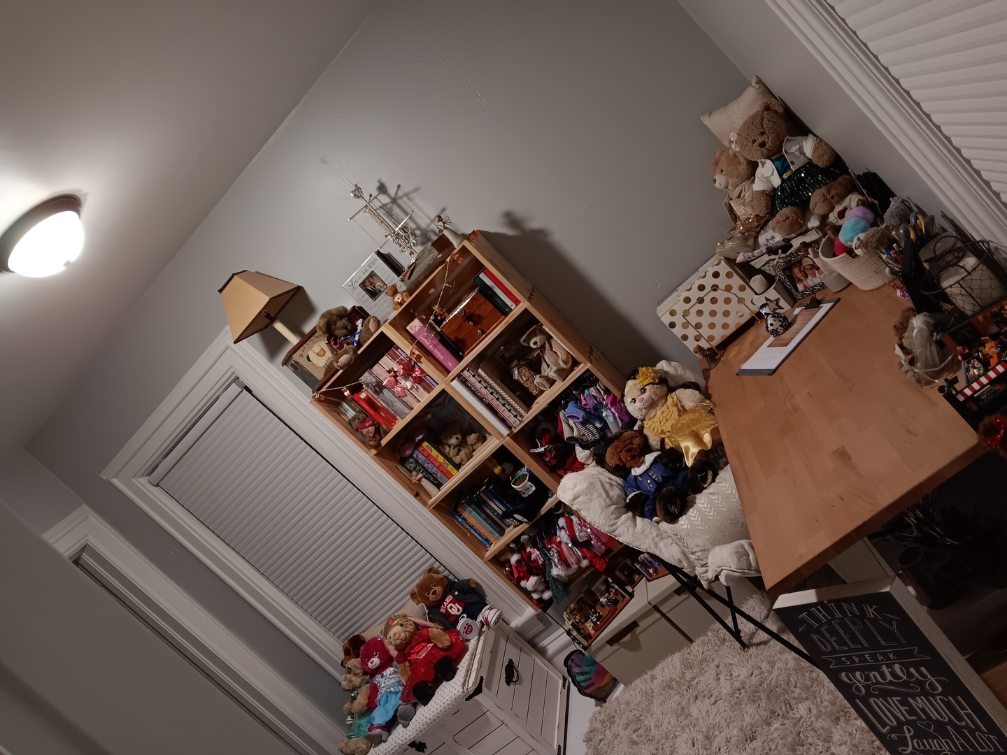 509 South Madison Street Morrison, IL 61270 - Photo 18 of 43 a view of a fireplace in the room