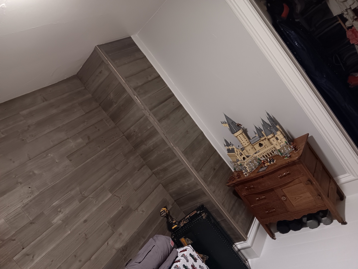 509 South Madison Street Morrison, IL 61270 - Photo 20 of 43 a view of entryway with wooden floor