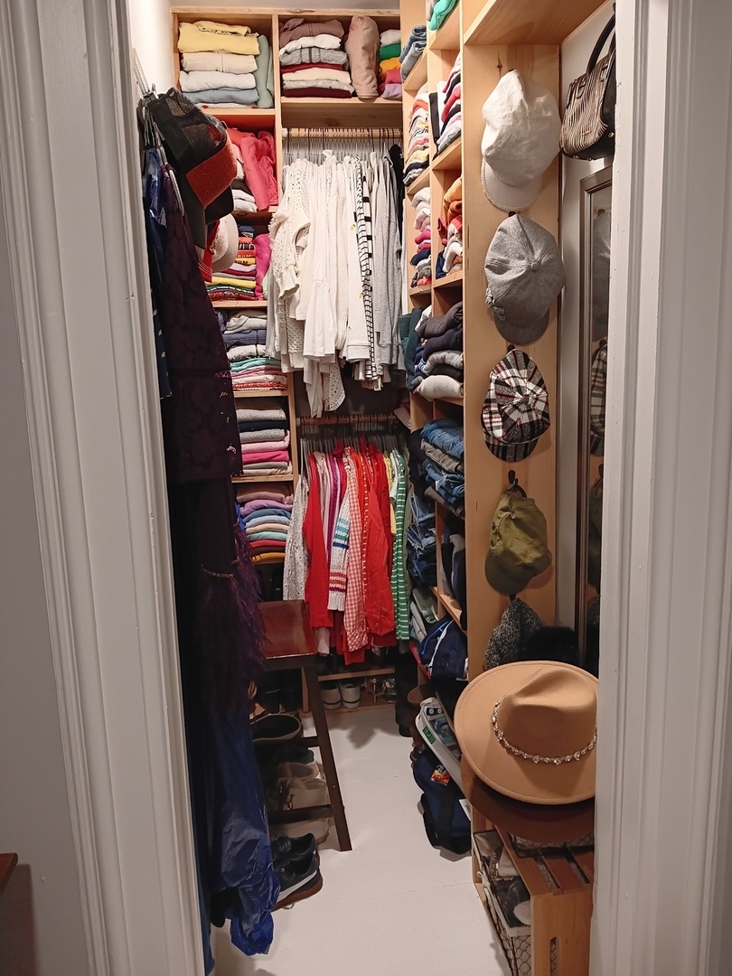 509 South Madison Street Morrison, IL 61270 - Photo 40 of 43 a bathroom with a toilet and a shower